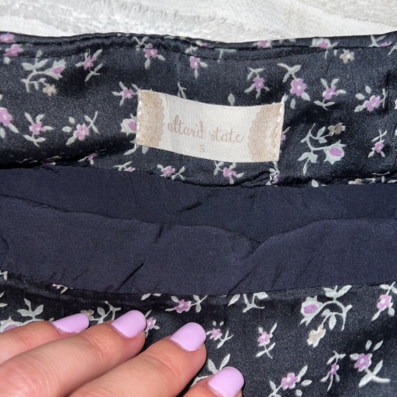 Floral silky skirt - Picture 2 of 2